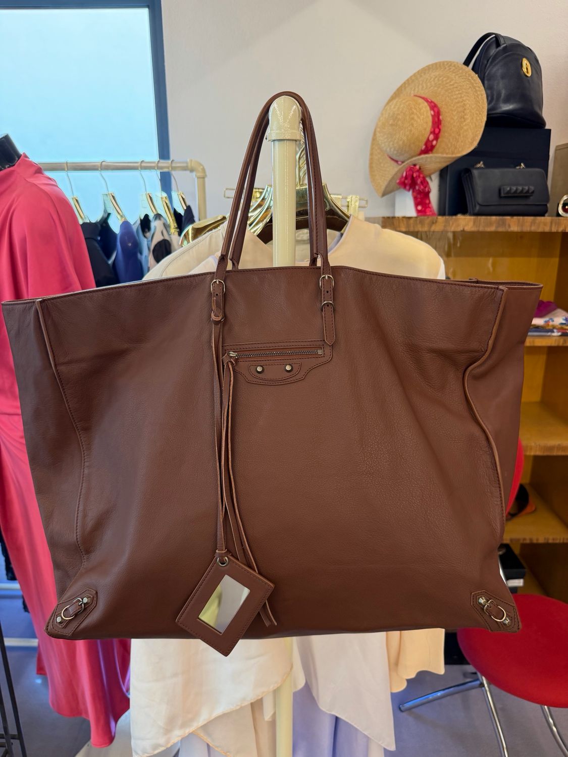 BALENCIAGA PAPIER NUOVA PELLE CIOCCOLATO FORMATO GRANDE A3
