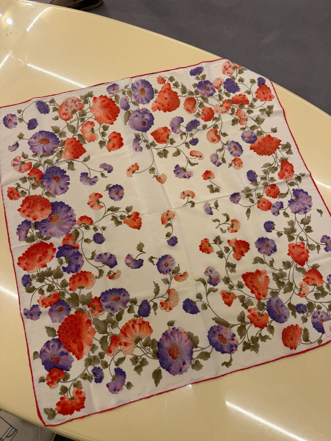 FOULARD PIERRE BALMAIN FLORA 73X73