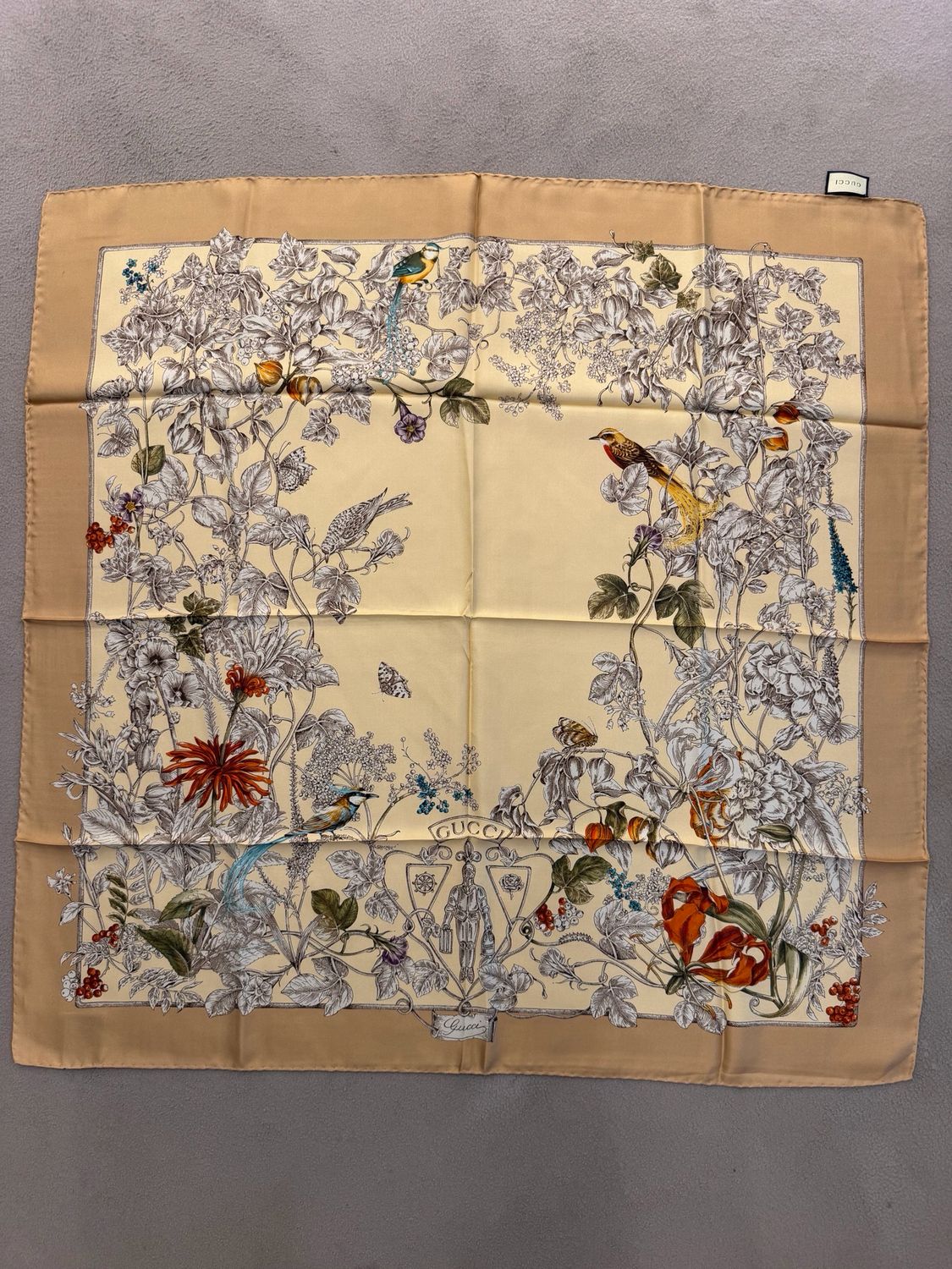FOULARD GUCCI FLORA LIMITED EDITION
