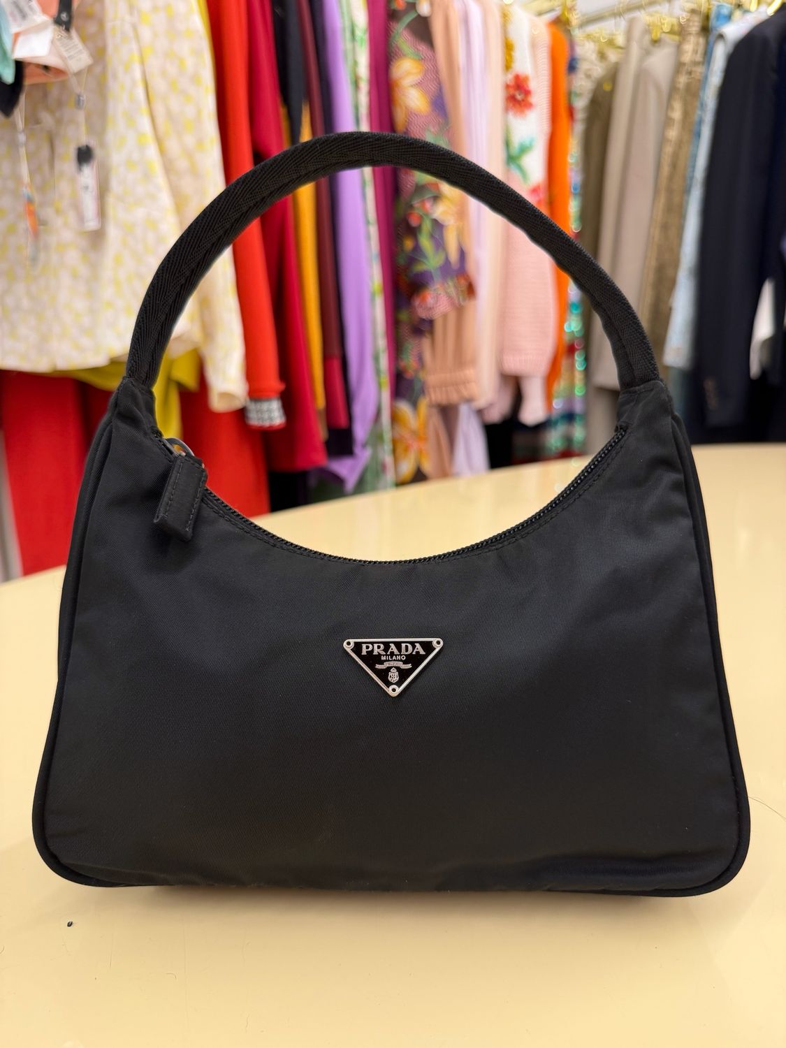 BORSA PRADA NYLON NERO MODELLO HOBO