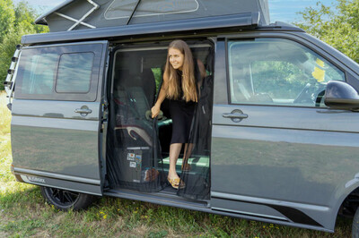 Moskito-Netz für Schiebetür VW T5/6/6.1 schwarz Moskito-Netz für Schiebetür VW T5/6/6.1 schwarz