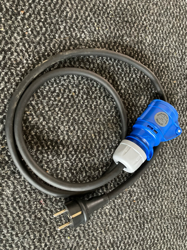 Schuko-Stecker auf CEE-Kupplung