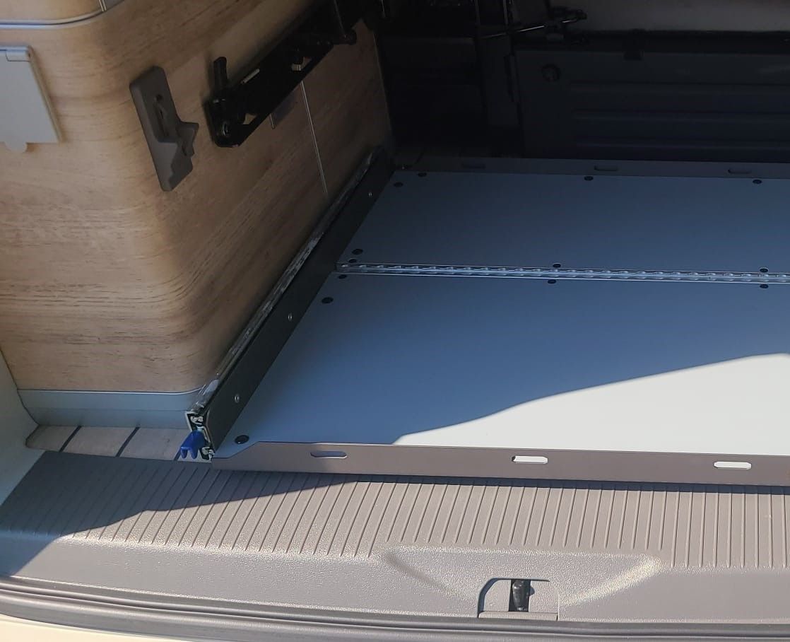 Heckauszug mit Airlineschiene für VW T5/6/6.1 California Coast/Ocean 730mm
