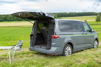 Moskitonetz für Heckklappe VW neuer Multivan & California T7 Moskitonetz für Heckklappe VW neuer Multivan & California T7
