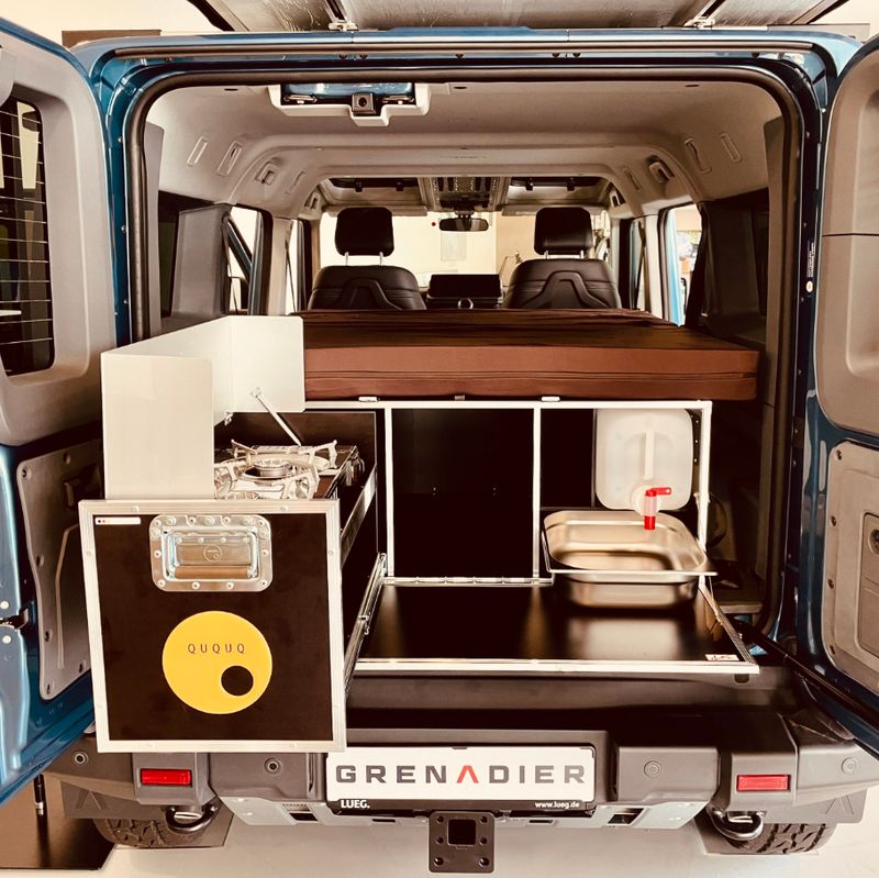 QUQUQ Campingbox für den INEOS Grenadier QUQUQ Campingbox für den INEOS Grenadier