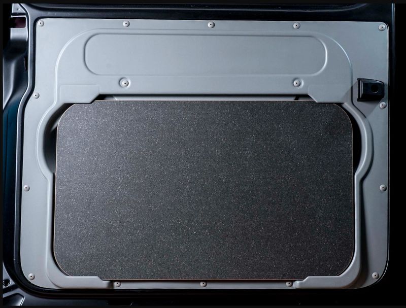 Campingtisch für die Schiebetür VW Transporter T5/T6/T6.1 Campingtisch für die Schiebetür VW Transporter T5/T6/T6.1