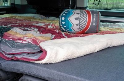 Kissen, Decken, Matratzen