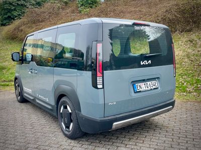 KIA PV5