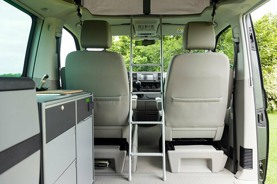 Aufstiegsleiter VW T5/6/6.1 California-Dachbett Aufstiegsleiter VW T5/6/6.1 California-Dachbett
