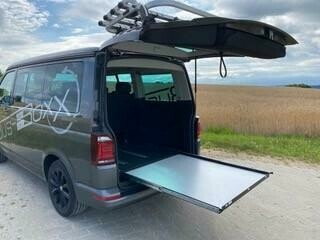 Heckauszug VW T5/6/T.1 Multivan & California Beach mit 3er-Sitzbank - Tiefe 122 cm