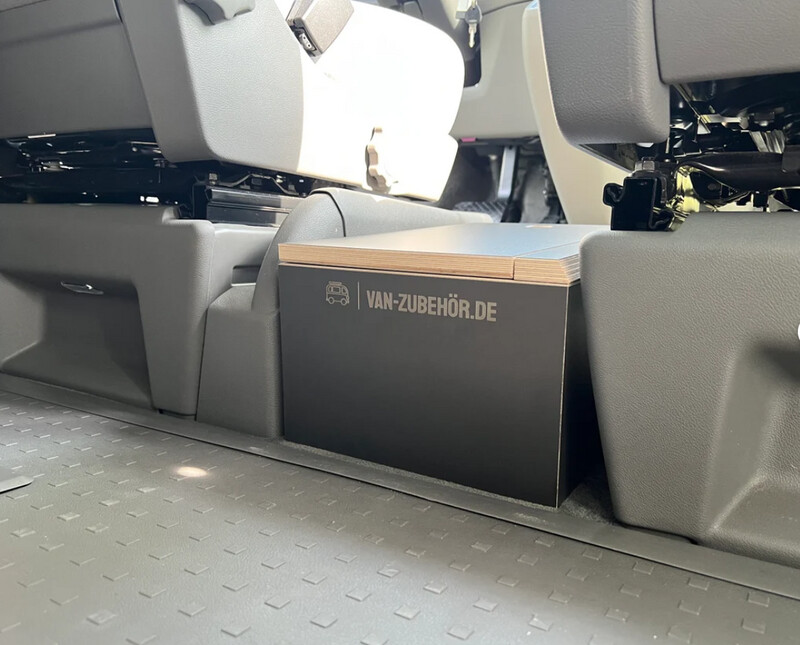 Staubox Mittelgang VW T5/6/6.1 California & Multivan