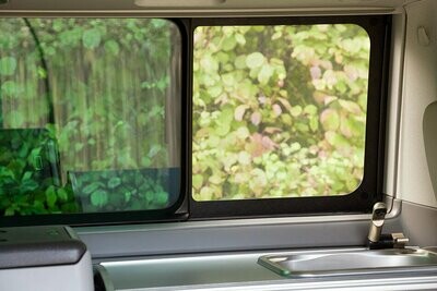 Fliegengitter für Schiebefenster VW T6.1 Fliegengitter für Schiebefenster VW T6.1