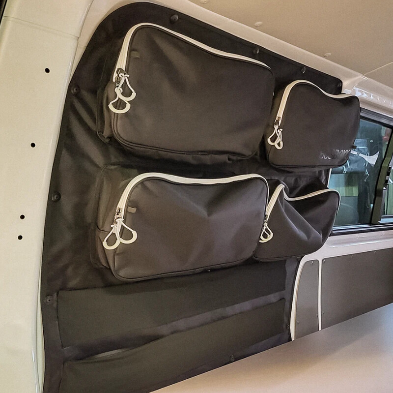 Seitenverkleidung VW Transporter mit Taschen Fahrerseite Seitenverkleidung VW Transporter mit Taschen Fahrerseite