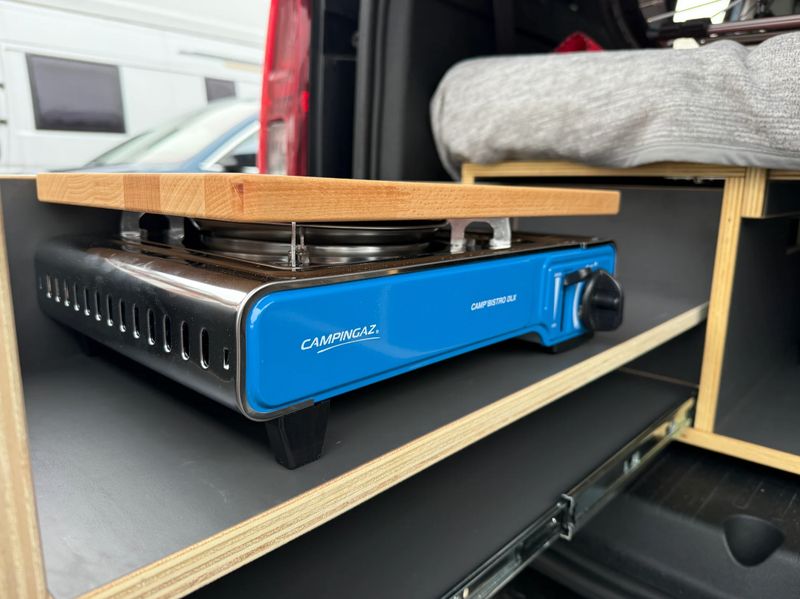 Schneidebrett für Gaskartuschenkocher