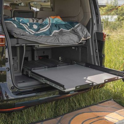 Heckauszug für VW T7 California Beach mit seitlicher Technikbox
