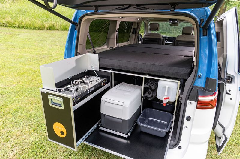 QUQUQ Küchenbox für VW T7 Multivan - ohne Bett QUQUQ Küchenbox für VW T7 Multivan - ohne Bett