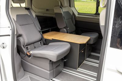 Multifunktionstisch VW T7 Multivan/California Beach Multifunktionstisch VW T7 Multivan/California Beach