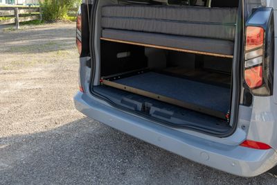 Heckablage mit Auszug Ford Tourneo Custom Heckablage mit Auszug Ford Tourneo Custom