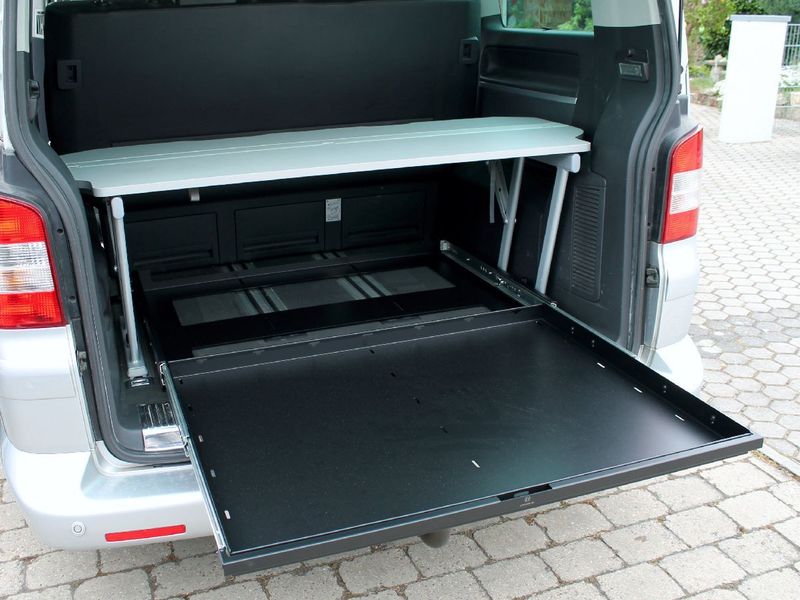 Heckauszug VW T5/6/6.1 Multivan & California Beach mit 3er Sitzbank  - Aluwanne mit Einhandbedienung
