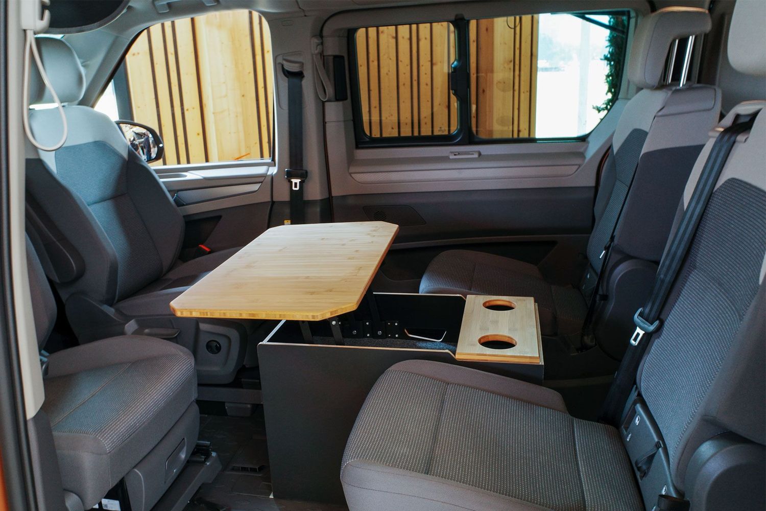 Multifunktionstisch VW T7 Multivan & California Beach - Tisch & Stauraummodul