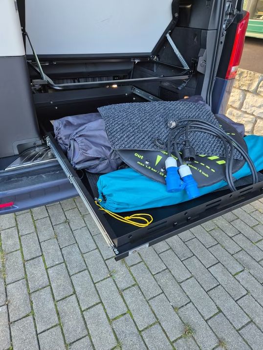 Heckauszug Mercedes Marco Polo mit Küche Heckauszug Mercedes Marco Polo mit Küche