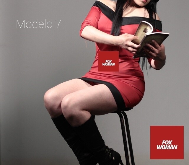 Rojo sensual con franjas
