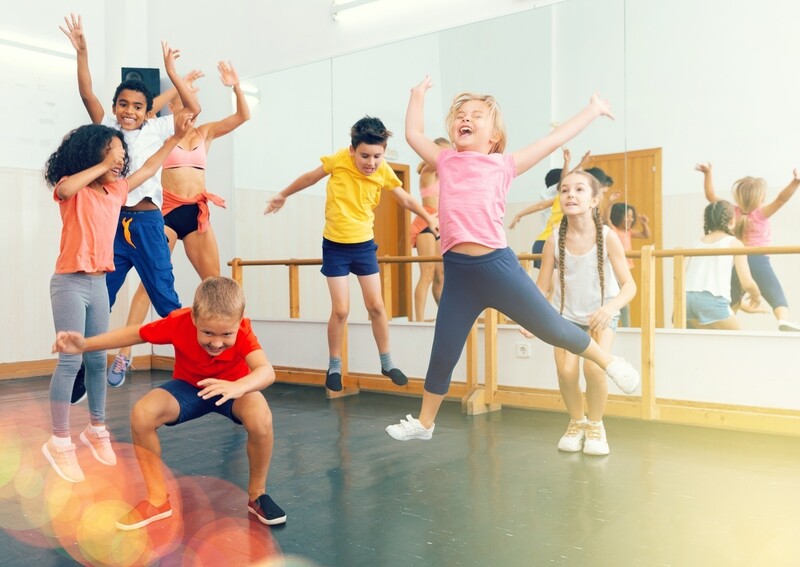 SCHNUPPERSTUNDE: MODERN DANCE KIDS (6-9 J.) DONNERSTAGS 17 UHR