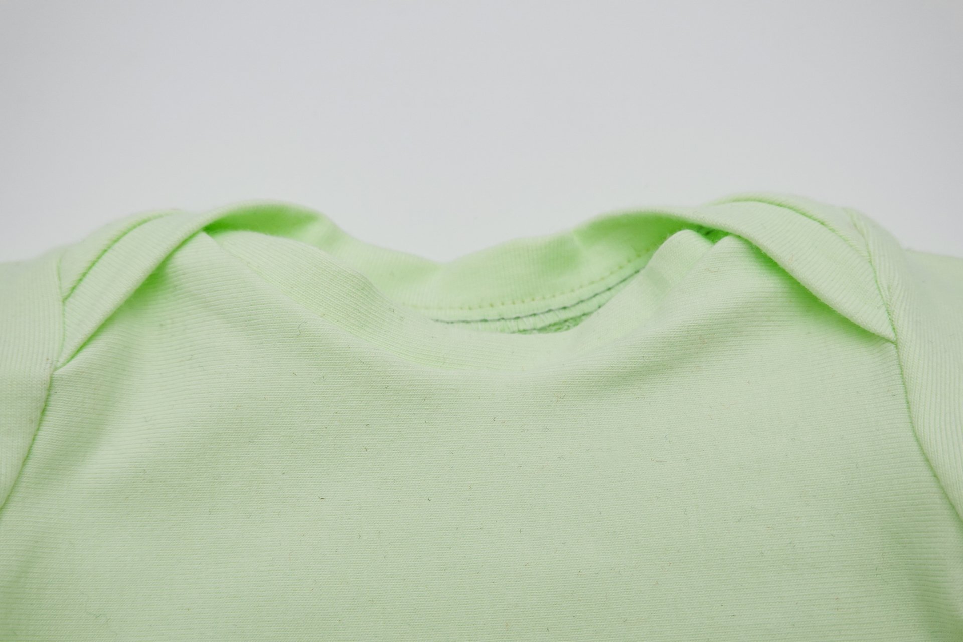 Puppen T-Shirt || hellgrün || für Puppenbabys und Puppenkinder zwischen 40 und 50 cm