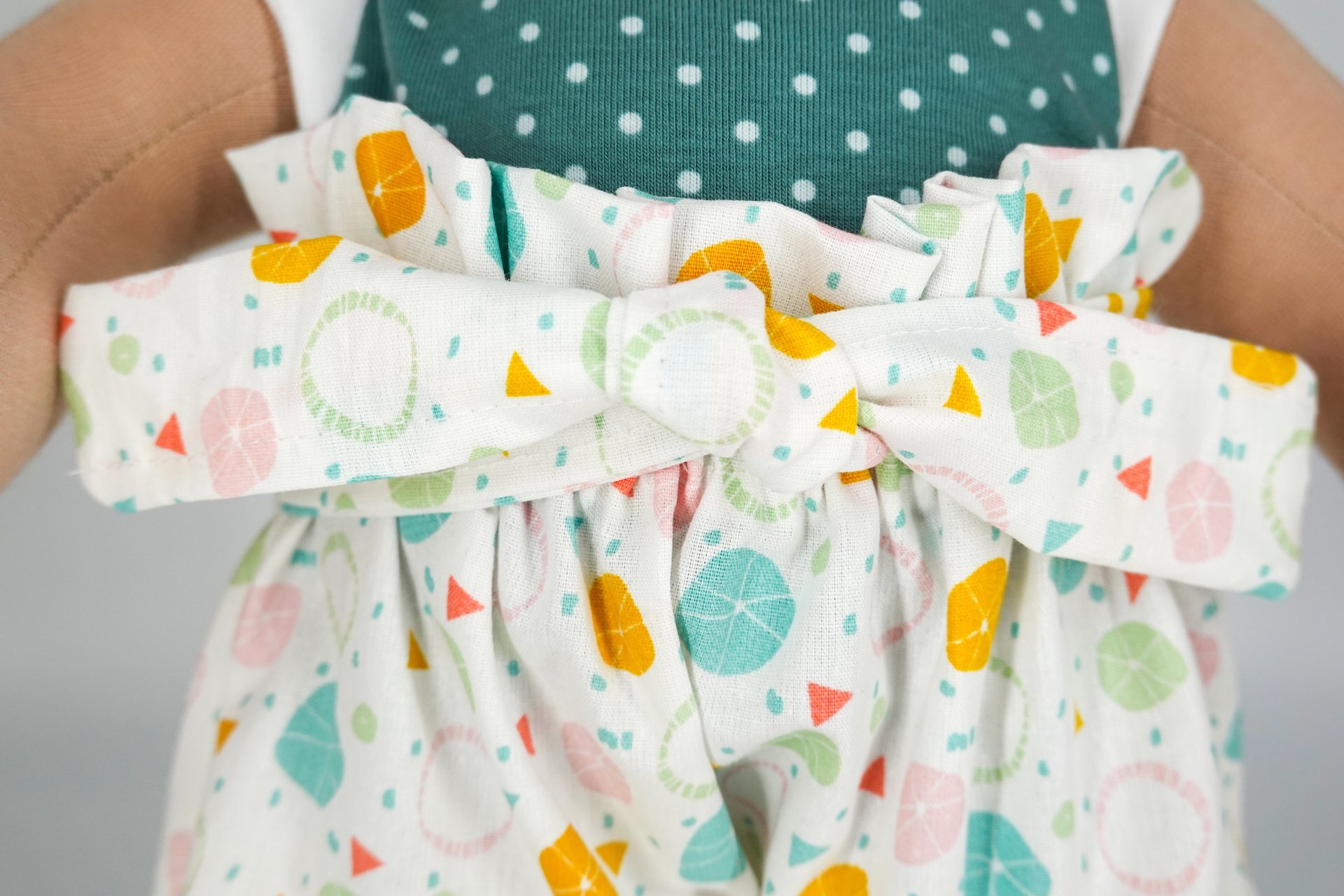 Paperbaghose || Weiß geometrische Muster || Latzhose für Puppen zwischen 40 und 50cm