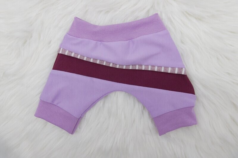 Puppenhose || lila/ beere mit schöner Teilung || Pumphosen für Puppen zwischen 40 und 50cm