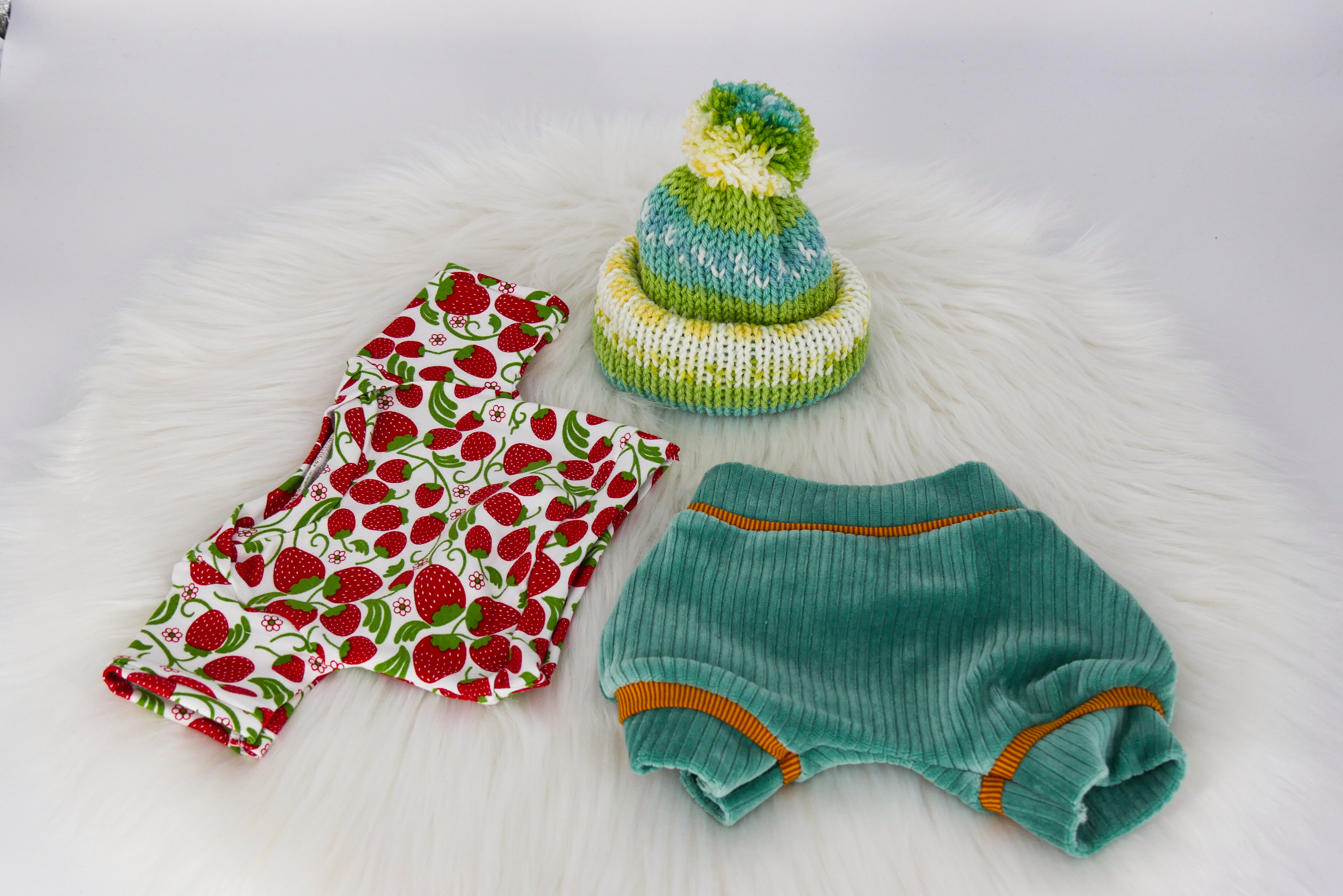 Puppen T-Shirt |Erdbeerstoff  || für Puppen zwischen 40 und 50 cm