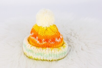 Wintermütze Orange/Gelb/Grün gemustert || Kopfumfang: 35-45 cm