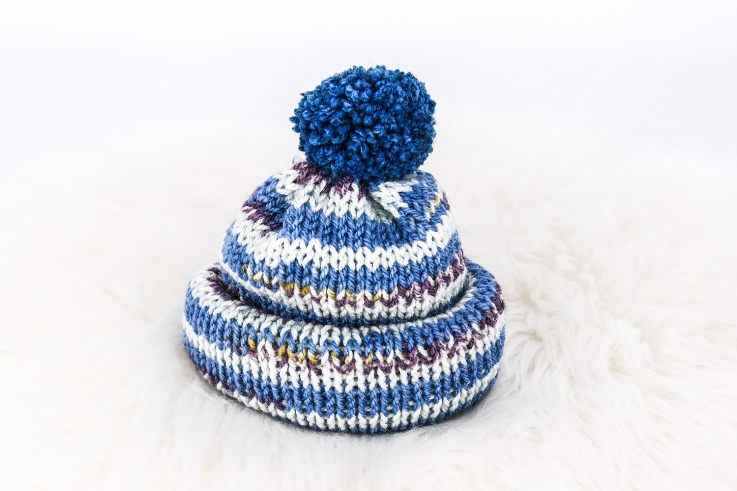 Wintermütze Blau  gemustert || Kopfumfang: 35-45 cm