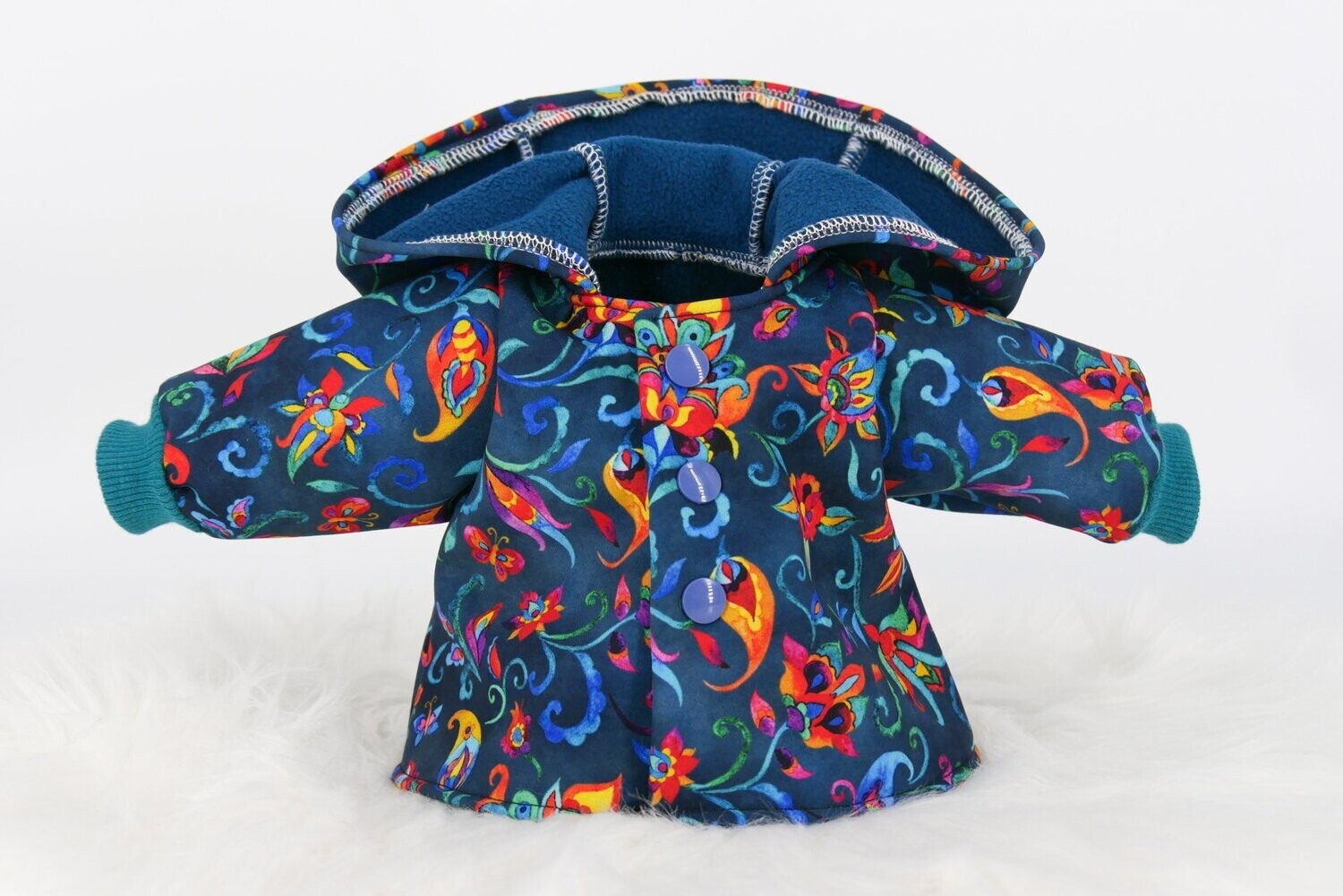 Puppen Softshell Jacke mit Kapuze || Regenbogenmuster || für Puppen zwischen 40 und 50 cm