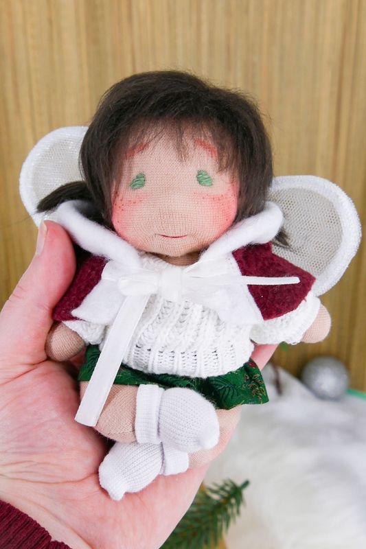 Lucia || Art: Waldorfpuppe || Elsklinger Minis || Puppenmädchen 15 cm Lucia || Art: Waldorfpuppe || Elsklinger Minis || Puppenmädchen 15 cm