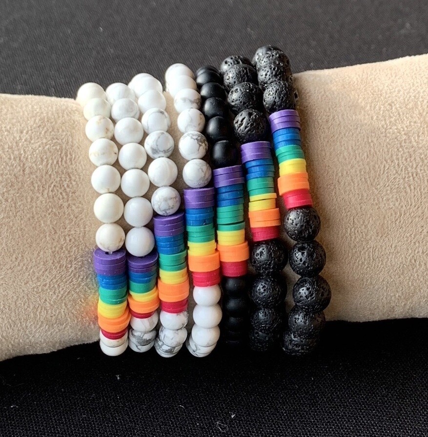 Svart pridearmband