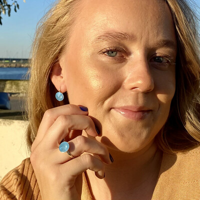 Set med örhängen och ring