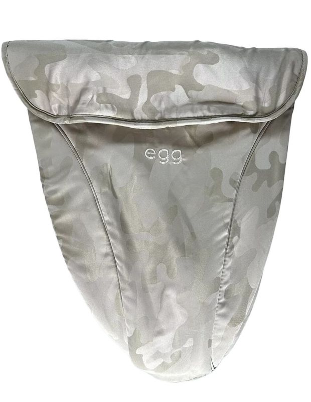 BabyStyle Egg1 Lightweight Footmuff in Camo Sand