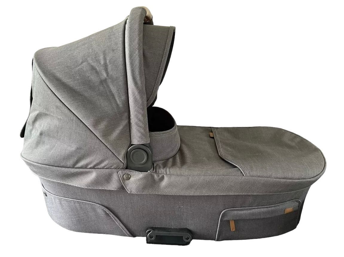 Mutsy Nio Carrycot in Grey