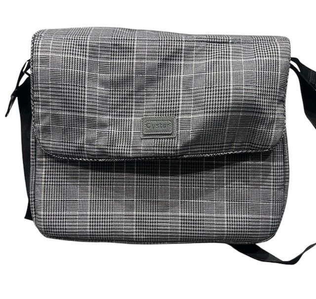 BabyStyle Oyster 3 Changing Bag in Manhattan