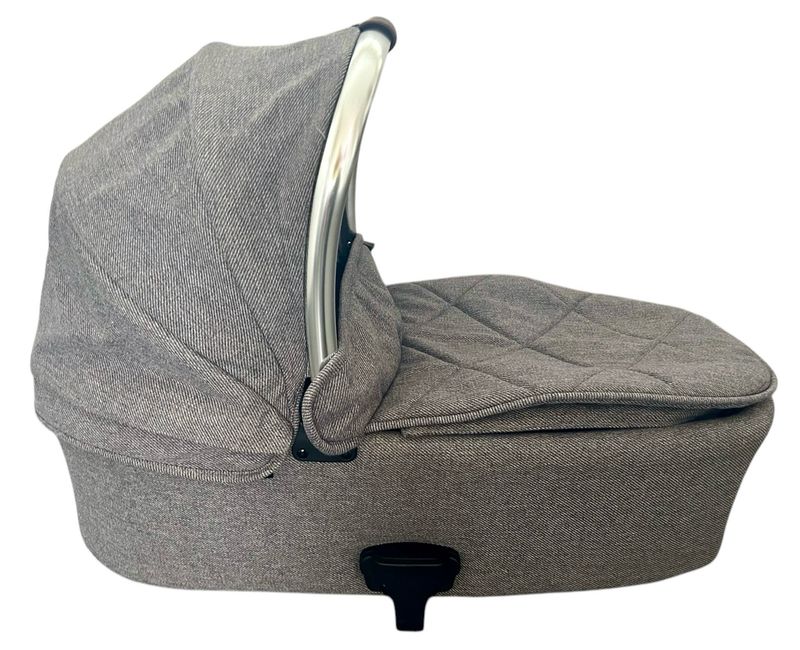 Mamas & Papas Ocarro Flip XT2 XT3 Carrycot Grey Tweed