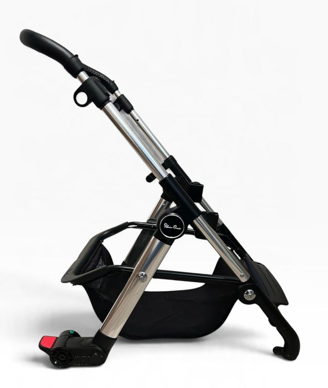 Silver Cross Pioneer Chassis With Black Leather