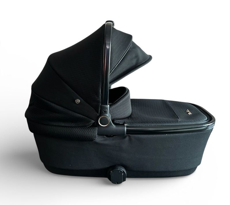 Silver Cross Reef 2 Special Edition Carrycot - Espresso 001