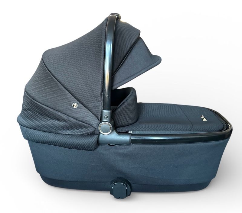 Silver Cross Reef 2 Special Edition Carrycot - Espresso 002