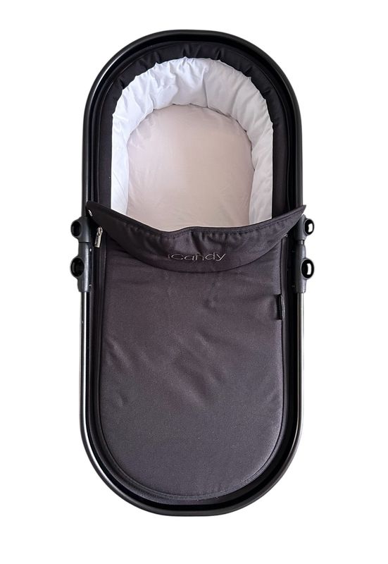 iCandy Peach 1,2,3,4 Main Carrycot - Jet 2