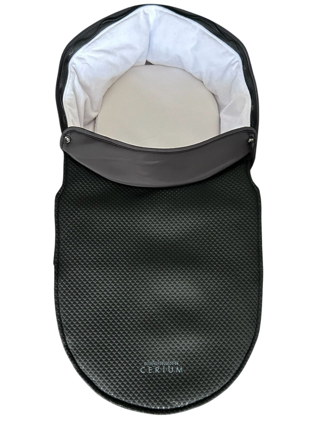 iCandy Peach 5 Carrycot - Cerium iCandy Peach 5 Carrycot - Cerium
