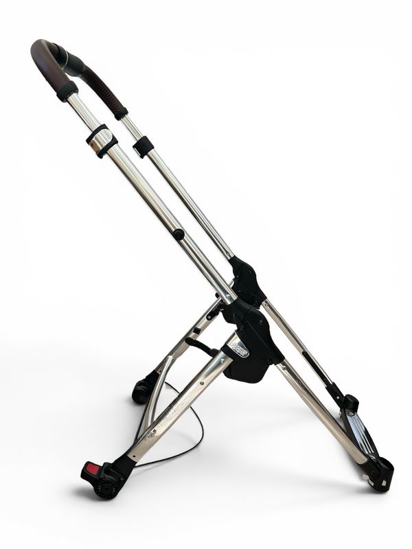 Mamas & Papas XT3 Chassis - Dark Brown & Chrome