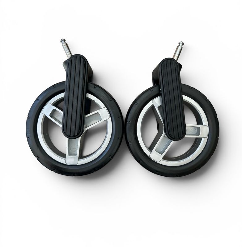 Silver Cross Pioneer Front Wheels X2 002