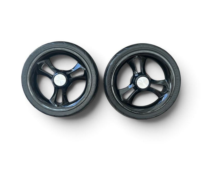 Mamas & Papas Ocarro Rear Wheels X2 001