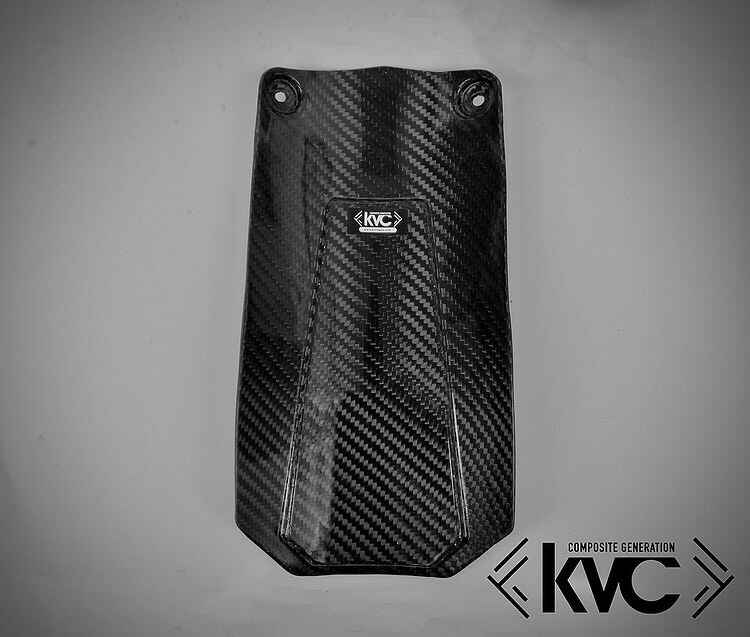 PARASPRUZZI KTM/HSQ/GAS 690/700/701 2019-2024 IN CARBONIO
